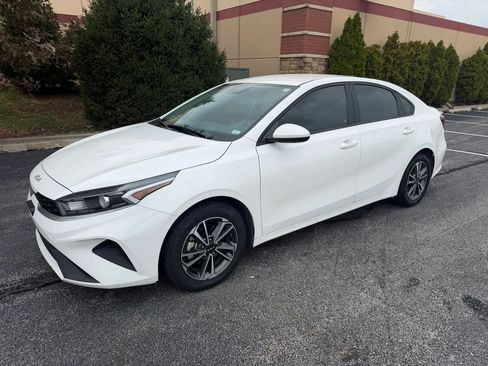 Used 2023 Kia Forte LXS FWD image 1