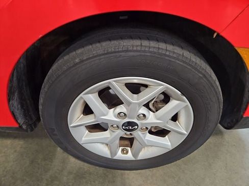 Used 2024 Kia Soul LX w/ Option Group 015 image 11