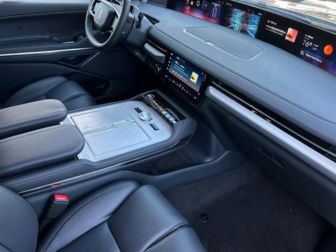 New 2026 Lincoln Navigator L Premier AWD/4WD image 16