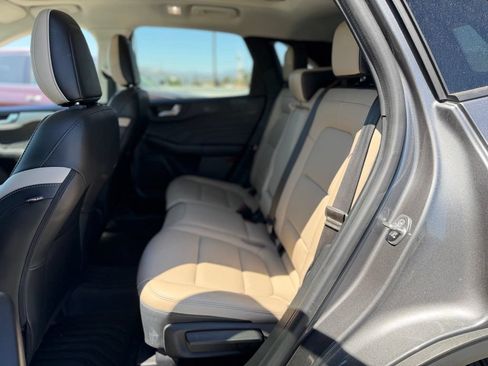 Used 2021 Ford Escape SEL w/ Technology Package FWD image 4