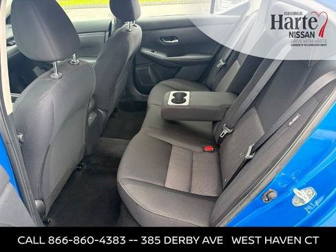 Certified 2022 Nissan Sentra SV FWD image 19