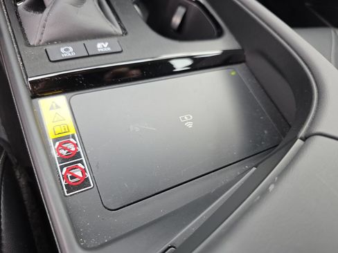 Certified 2024 Lexus ES 300h w/ Technology Package FWD image 26
