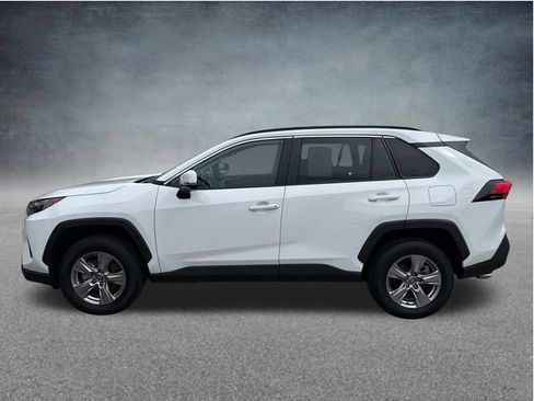 Used 2025 Toyota RAV4 XLE w/ Weather Package AWD/4WD image 6