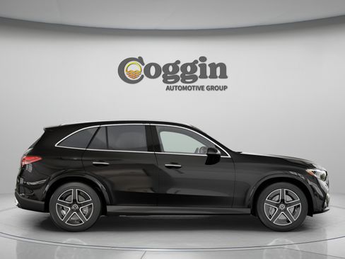 Used 2026 Mercedes-Benz GLC 300 image 23
