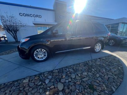 Used 2016 Toyota Sienna XLE