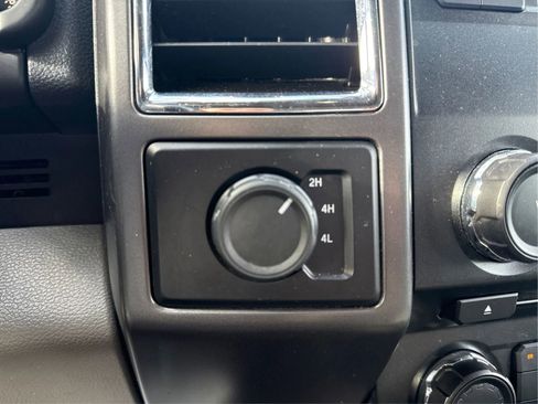 Used 2017 Ford F150 XLT AWD/4WD image 35