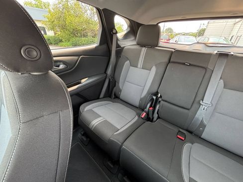 Used 2025 Chevrolet Blazer LT FWD image 40