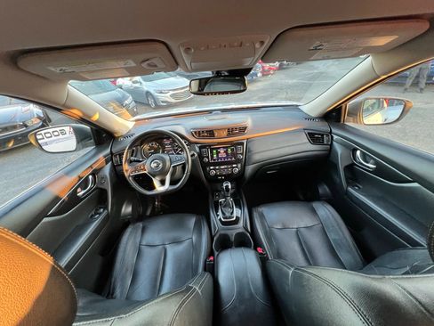 Used 2020 Nissan Rogue SL image 38