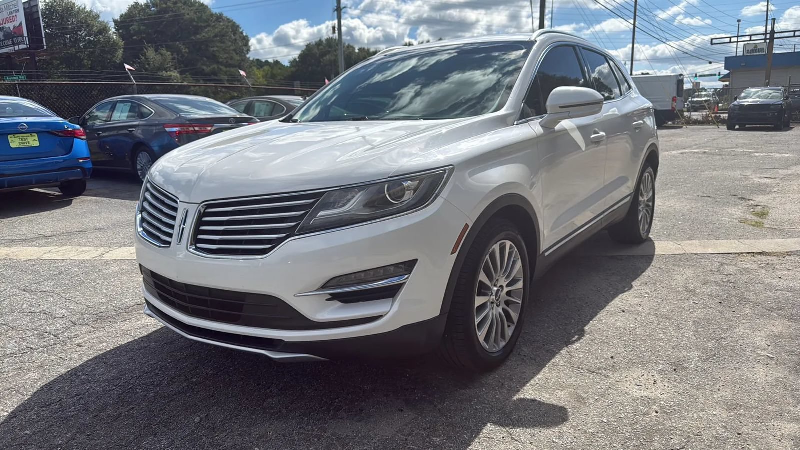 Used 2017 Lincoln MKC Reserve FWD image 3