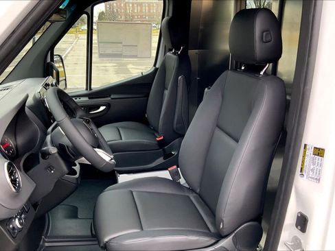 New 2026 Mercedes-Benz Sprinter 2500 image 12