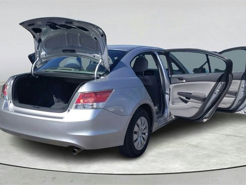 Used 2010 Honda Accord LX image 13