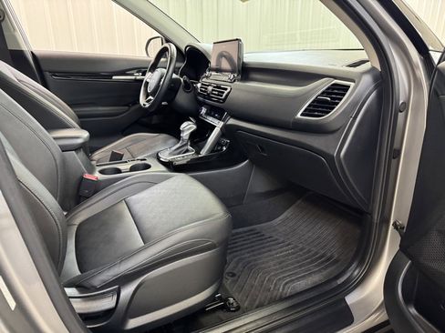 Used 2022 Kia Seltos SX image 25