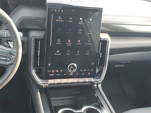 Certified 2025 GMC Yukon AT4 w/ AT4 Premium Package image 15