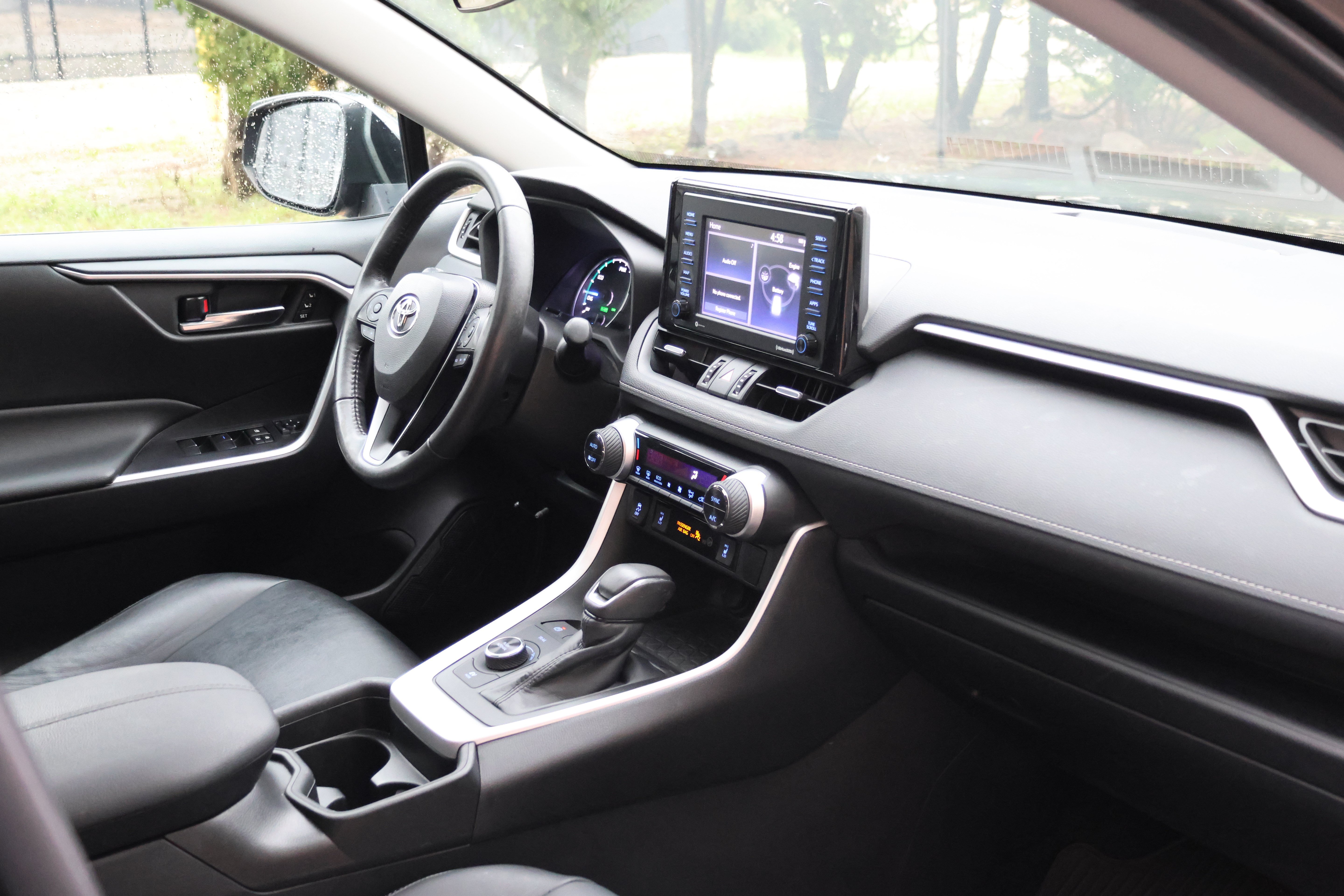 Used 2021 Toyota RAV4 XLE Premium AWD/4WD image 36