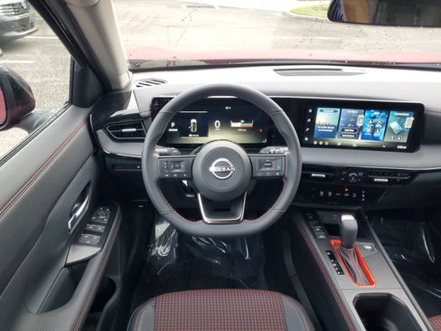 New 2026 Nissan Kicks SR image 11