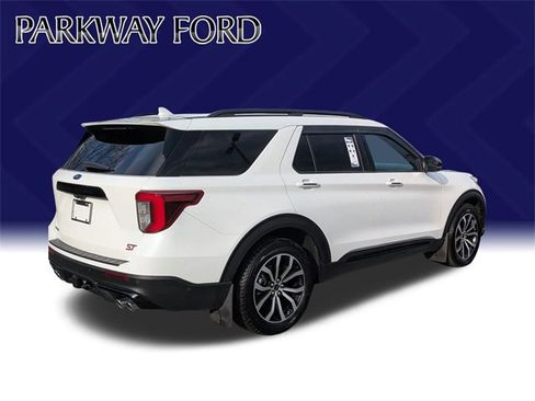 Used 2020 Ford Explorer ST w/ Premium Technology Package image 5