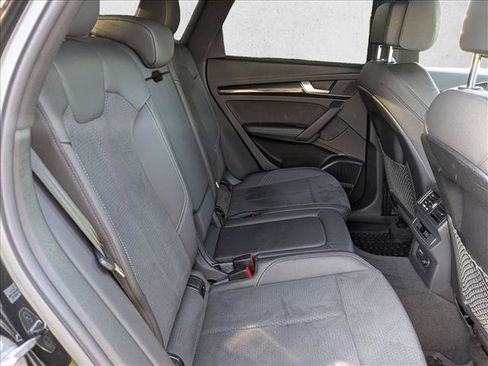 Used 2022 Audi SQ5 Premium Plus w/ Premium Plus Package AWD/4WD image 22