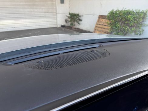 Used 2025 Hyundai Palisade SEL FWD image 16