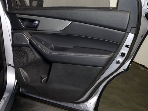 Certified 2026 Acura MDX w/ Technology Package image 33