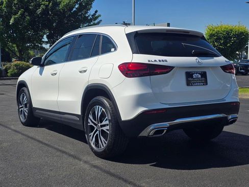 Used 2026 Mercedes-Benz GLA 250 4MATIC image 4