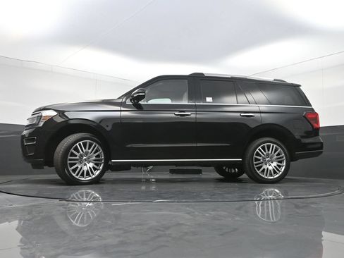 Used 2023 Ford Expedition Limited AWD/4WD image 31