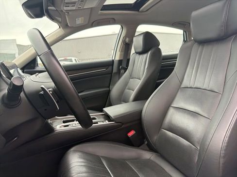 Used 2022 Honda Accord Touring image 14