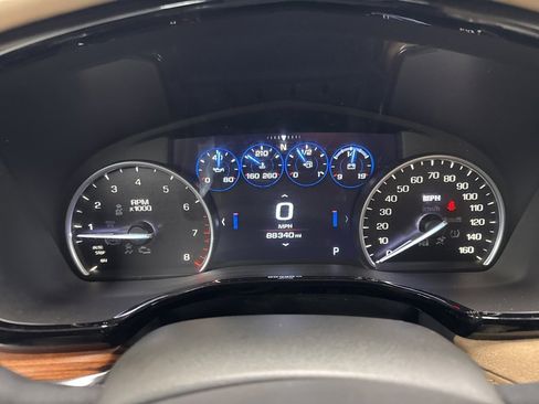 Used 2017 Cadillac XT5 Platinum image 15