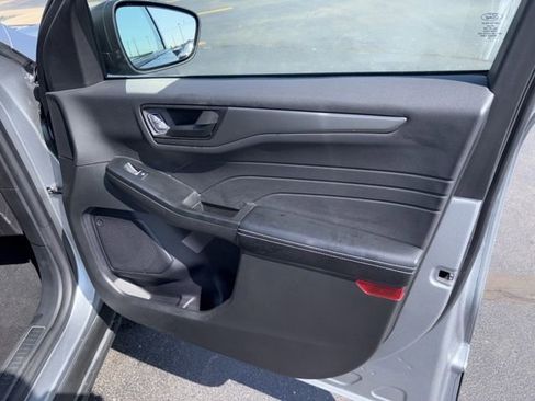 Certified 2024 Ford Escape Active AWD/4WD image 6