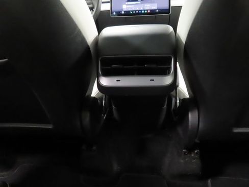 Used 2023 Tesla Model Y Long Range image 24