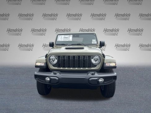 New 2025 Jeep Gladiator Sport image 3