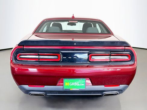 Used 2023 Dodge Challenger SXT image 8