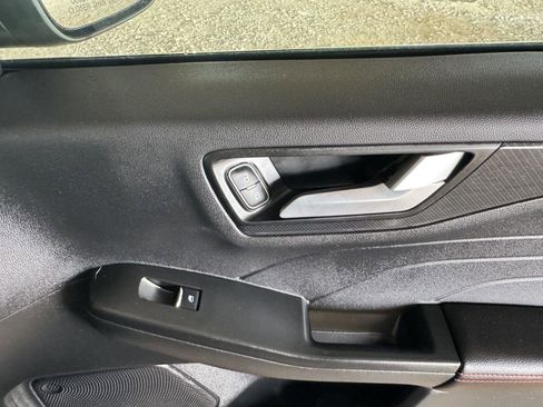 Used 2025 Ford Escape ST-Line w/ Tech Pack #1 FWD image 36