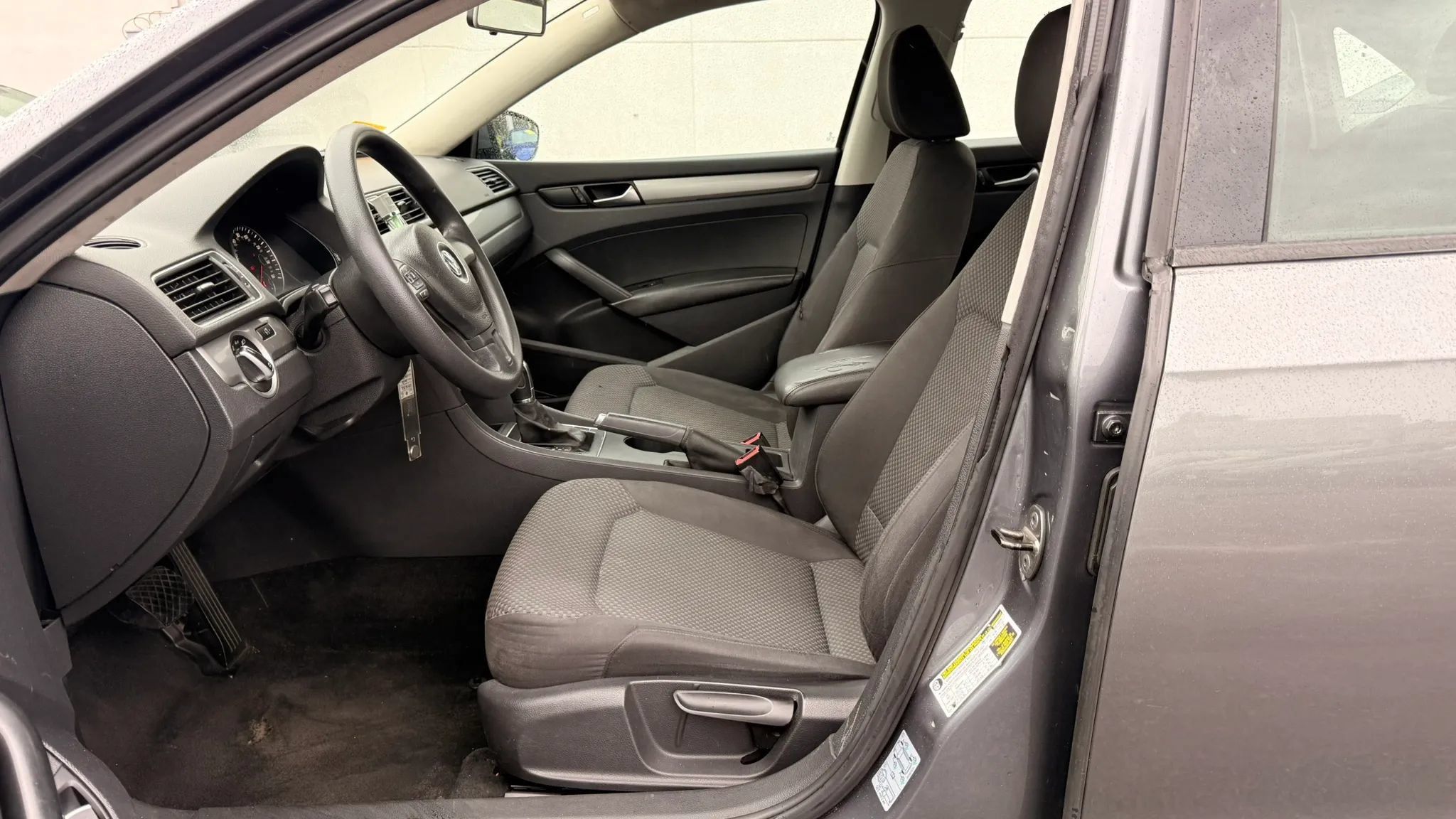 Used 2013 Volkswagen Passat 2.5 S FWD image 10
