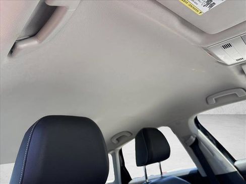 Used 2024 Volkswagen Jetta SE FWD image 25