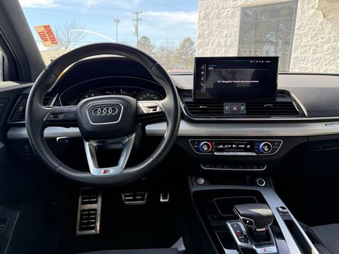 Used 2021 Audi SQ5 Premium w/ Convenience Package image 8