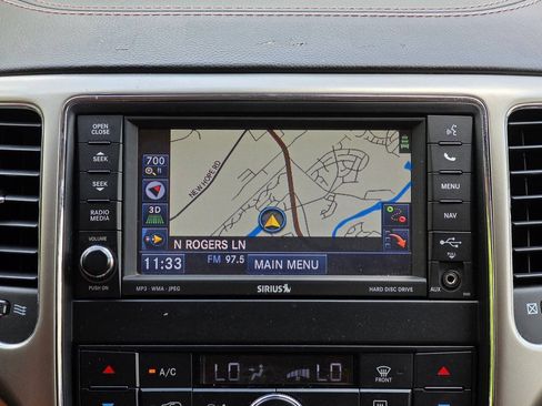 Used 2013 Jeep Grand Cherokee Overland AWD/4WD image 21