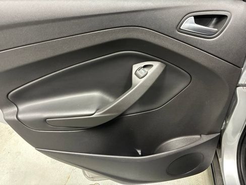 Used 2018 Ford Escape SE w/ SE Sync 3 Package AWD/4WD image 28