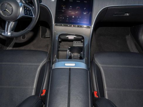 Used 2022 Mercedes-Benz C 300 Sedan image 25