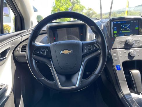 Used 2014 Chevrolet Volt w/ Enhanced Safety Package 1 FWD image 10