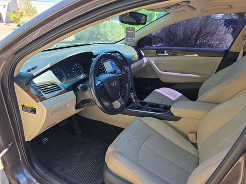 Used 2017 Hyundai Sonata Limited w/ Tech Package 03 FWD image 12
