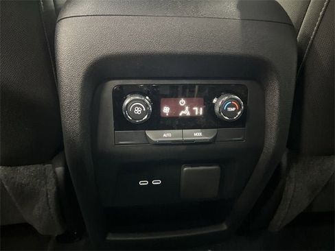 New 2025 Chevrolet Traverse LT w/ Sun and Wheel Package image 22