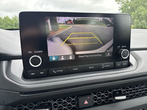 Used 2024 Honda Accord EX image 16