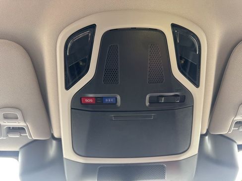 Used 2025 Subaru Outback Premium image 25