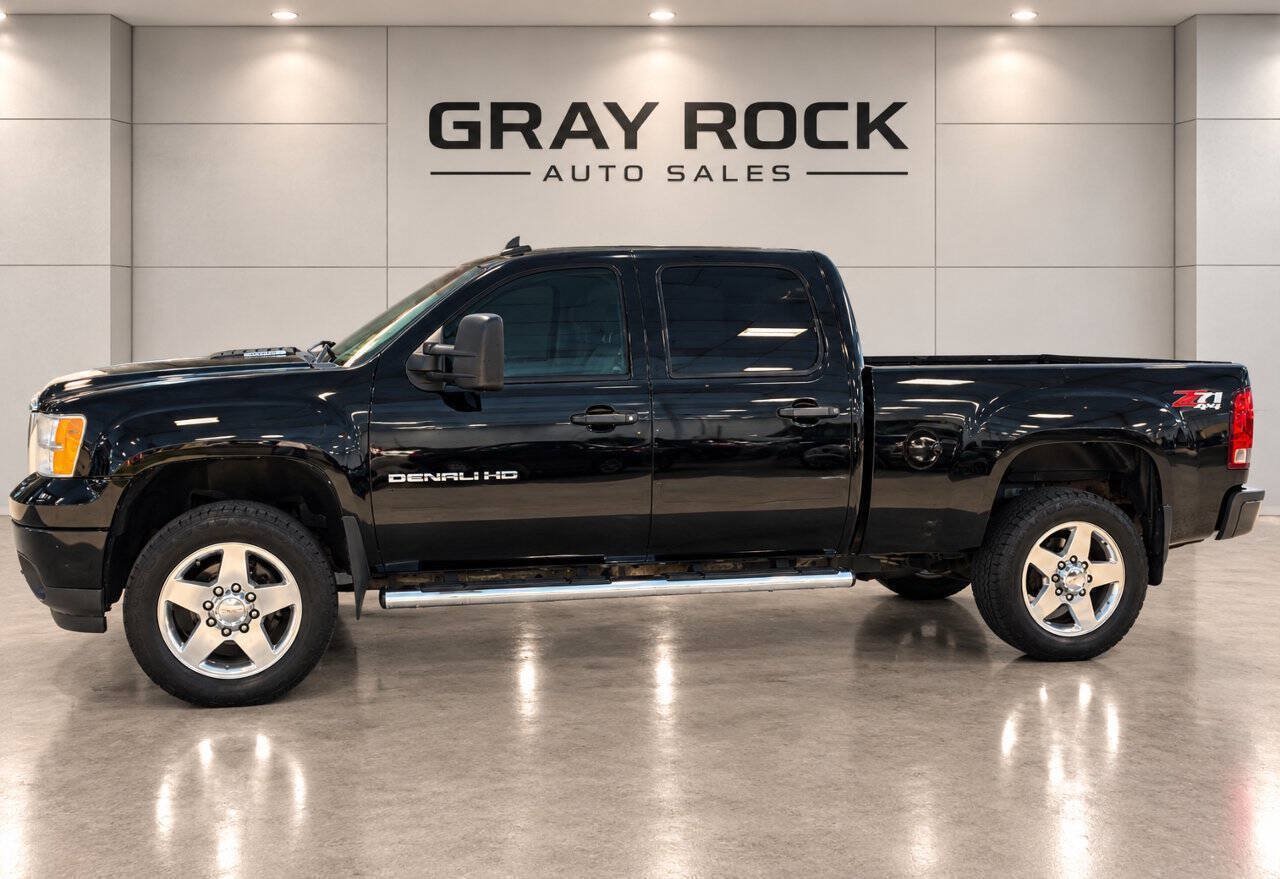 Used 2012 GMC Sierra 2500 Denali w/ Suspension Package, Off-Road AWD/4WD image 1
