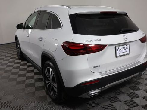 Used 2024 Mercedes-Benz GLA 250 4MATIC w/ Winter Heating Package image 6