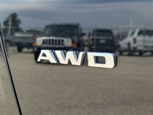 Used 2023 Cadillac XT5 Premium Luxury image 6