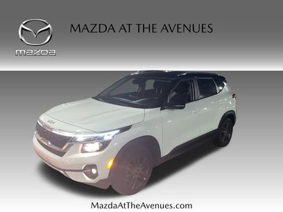 Used 2023 Kia Seltos S w/ Navigation Package