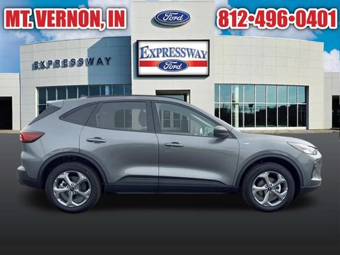 Used 2025 Ford Escape ST-Line image 6