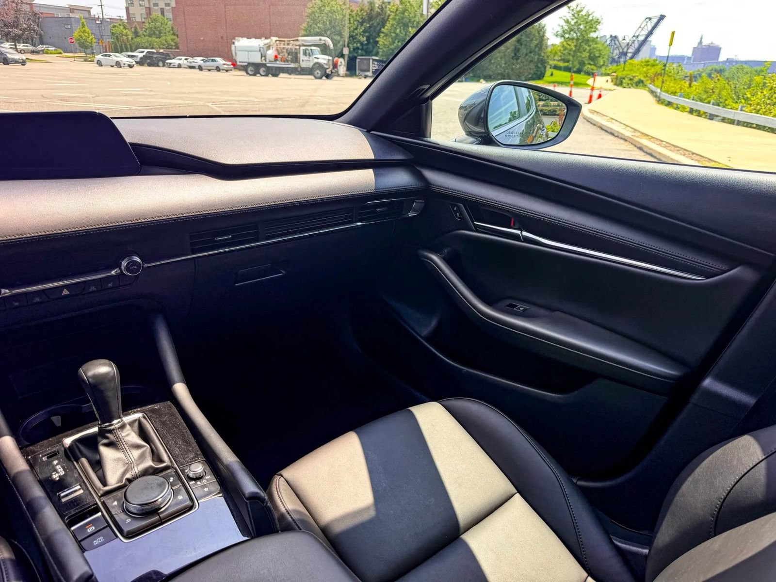 Used 2023 MAZDA MAZDA3 s FWD image 20