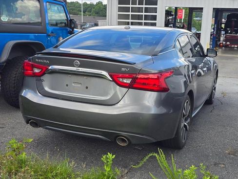 Used 2017 Nissan Maxima 3.5 SV FWD image 10